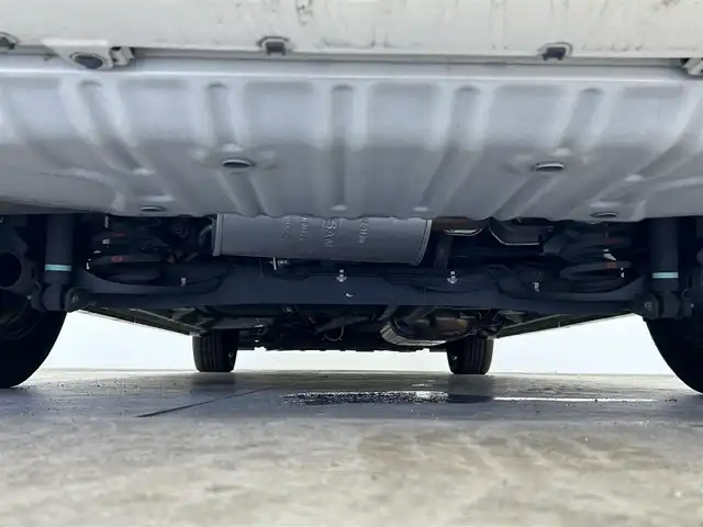 日産 セレナ e－パワー ハイウェイスター V 千葉県 2018(平30)年 3.8万km ブリリアントホワイトパール 禁煙車/プロパイロット/エマージェンシーブレーキ/純正9インチナビ/・MM517D-L/・CD/DVD/BD/BT/フルセグTV/アラウンドビューモニター/純正フリップダウンモニター/デジタルインナールームミラー/オートクルーズコントロール/両側電動スライドドア/ステアリングヒーター/ETC/LEDヘッドライト/オートライト/コーナーセンサー/電動パーキングブレーキ/ブレーキホールド/スマートキー