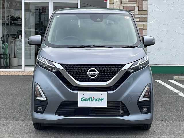 日産 デイズ ハイウェイスターX 徳島県 2021(令3)年 3.3万km チタニウムグレーメタリック 純正7インチナビ/（Bluetooth/CD/DVD/フルセグ/AUX/SD）/アラウンドビューモニター/エマージェンシーブレーキ/アイドリングストップ/プッシュスタート/インテリジェンスキー/取扱説明書/新車時保証書