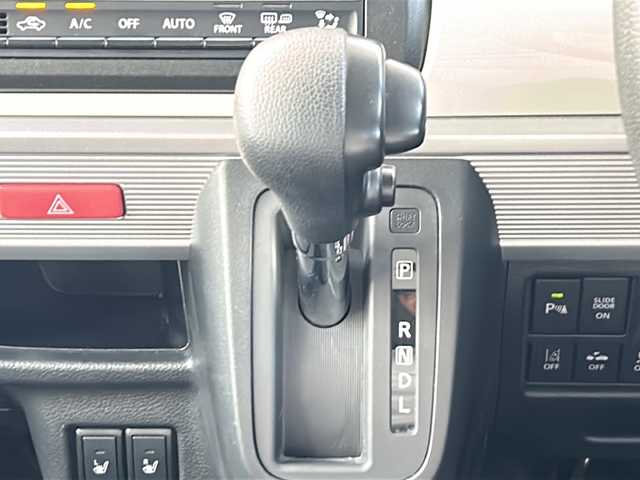 スズキ スペーシア HYBRID X 青森県 2019(平31)年 2.1万km ブルーイッシュブラックパール3 ・4WD/・純正ナビ/・バックカメラ/・Bluetooth/・フルセグTV/・衝突軽減ブレーキ/・レーンキープアシスト/・両側パワースライドドア/・前後コーナーセンサー/・ドライブレコーダー/・ETC/・プッシュスタート/・スマートキー/・シートヒーター/・純正14AW/・スペアキー