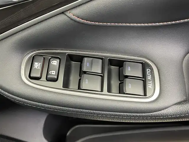 トヨタ クラウン アスリート アスリート 大分県 2014(平26)年 3.5万km プレシャスブラックパール 社外ナビ/Bluetooth/CD/フルセグ/純正アルミホイル18インチ/純正フロアマット/オートライト/ステアリングスイッチ/フォグランプ/スマートキー/プッシュスタート/カーテンエアバック/ドライブレコーダー/取扱説明書