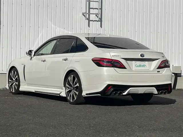 トヨタ クラウン ハイブリッド RS アドバンス 熊本県 2019(平31)年 2.7万km ホワイトパールクリスタルシャイン 純正ナビ/・AM/FM/CD/DVD/BT/SD/・Miracast/・フルセグTV/全周囲カメラ/サンルーフ/トヨタセーフティセンス/・プリクラッシュセーフティ/・レーントレーシングアシスト/・ブラインドスポットモニター/・ロードサインアシスト/・オートマチックハイビーム/・レーダークルーズコントロール/・リアクロストラフィックアラート/ヘッドアップディスプレイ/デジタルインナーミラー/モデリスタエアロ/モデリスタアルミホイール/ドライブレコーダー/ETC2.0/前席パワーシート/D席メモリ付き/前席シートヒーター/電動パーキングブレーキ/オートホールドブレーキ/純正フロアマット/革巻きステアリング/ステアリングスイッチ/パドルシフト/電動格納ミラー/ウインカーミラー/ドアバイザー/プッシュスタート