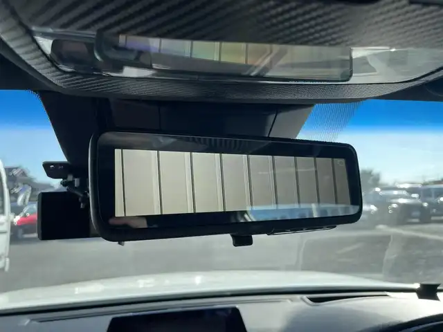 トヨタ クラウン ハイブリッド RS アドバンス 熊本県 2019(平31)年 2.7万km ホワイトパールクリスタルシャイン 純正ナビ/・AM/FM/CD/DVD/BT/SD/・Miracast/・フルセグTV/全周囲カメラ/サンルーフ/トヨタセーフティセンス/・プリクラッシュセーフティ/・レーントレーシングアシスト/・ブラインドスポットモニター/・ロードサインアシスト/・オートマチックハイビーム/・レーダークルーズコントロール/・リアクロストラフィックアラート/ヘッドアップディスプレイ/デジタルインナーミラー/モデリスタエアロ/モデリスタアルミホイール/ドライブレコーダー/ETC2.0/前席パワーシート/D席メモリ付き/前席シートヒーター/電動パーキングブレーキ/オートホールドブレーキ/純正フロアマット/革巻きステアリング/ステアリングスイッチ/パドルシフト/電動格納ミラー/ウインカーミラー/ドアバイザー/プッシュスタート