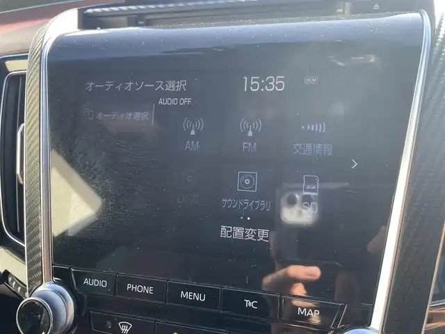 トヨタ クラウン ハイブリッド RS アドバンス 熊本県 2019(平31)年 2.7万km ホワイトパールクリスタルシャイン 純正ナビ/・AM/FM/CD/DVD/BT/SD/・Miracast/・フルセグTV/全周囲カメラ/サンルーフ/トヨタセーフティセンス/・プリクラッシュセーフティ/・レーントレーシングアシスト/・ブラインドスポットモニター/・ロードサインアシスト/・オートマチックハイビーム/・レーダークルーズコントロール/・リアクロストラフィックアラート/ヘッドアップディスプレイ/デジタルインナーミラー/モデリスタエアロ/モデリスタアルミホイール/ドライブレコーダー/ETC2.0/前席パワーシート/D席メモリ付き/前席シートヒーター/電動パーキングブレーキ/オートホールドブレーキ/純正フロアマット/革巻きステアリング/ステアリングスイッチ/パドルシフト/電動格納ミラー/ウインカーミラー/ドアバイザー/プッシュスタート