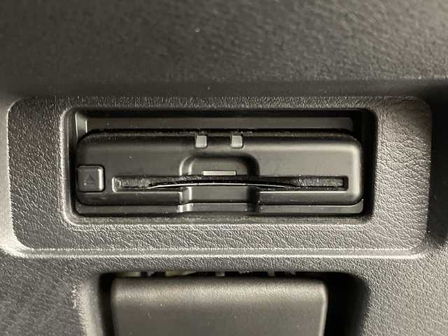 日産 オーラ ニスモ 新潟県 2023(令5)年 3.4万km ダークメタルグレー/スーパーブラック2トーン ワンオーナー/純正メモリナビ/　フルセグTV/Bluetooth/HDMI/衝突被害軽減ブレーキ/レーンキープアシスト/ブラインドスポットモニター/前後コーナーセンサー/ハーフレザーシート/スマートルームミラー/アラウンドビューモニター/ドライブレコーダー【DH5-D】/ビルトインETC2.0/3眼LEDヘッドライト/オートマチックハイビーム/オートライト/ステアリングスイッチ