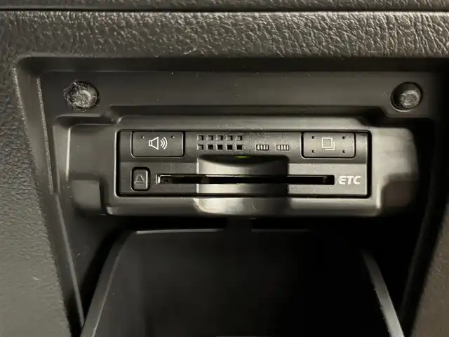 トヨタ ヴェルファイア 2．4Z プラチナセレクションⅡ 群馬県 2010(平22)年 8.3万km グレーメタリック 安全装備/・クリアランスソナー/・オートライト/・横滑り防止/純正7インチワイドナビ/・AM/FM/フルセグTV/・Bluetooth/SD/・CD/DVD/バックカメラ/両側電動スライドドア/サンルーフ/フリップダウンモニター/パワーバックドア/HIDヘッドライト/フォグランプ/ETC/純正フロアマット/スマートキー/プッシュスタート