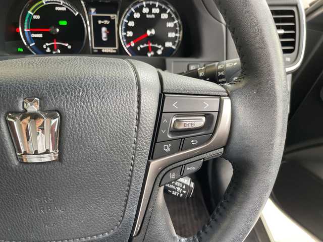 トヨタ クラウン ハイブリッド アスリートS 愛知県 2017(平29)年 4.4万km ホワイトパールクリスタルシャイン 純正8型ナビ/レーダークルーズコントロール/シートヒーター/バックカメラ/パワーシート/コーナーセンサー/純正アルミホイール/ステアリングヒーター/オートマチックハイビーム/ドライブレコーダー/ＥＴＣ/衝突軽減システム/フルセグ/CD DVD/Bluetooth/ステアリングスイッチ/スマートキー/プッシュスタート