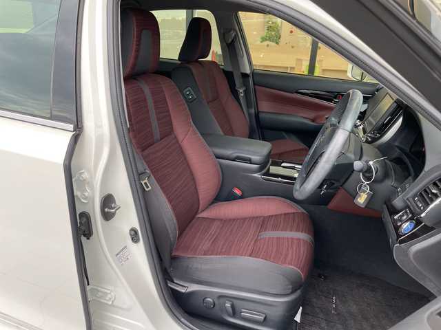 トヨタ クラウン ハイブリッド アスリートS 愛知県 2017(平29)年 4.4万km ホワイトパールクリスタルシャイン 純正8型ナビ/レーダークルーズコントロール/シートヒーター/バックカメラ/パワーシート/コーナーセンサー/純正アルミホイール/ステアリングヒーター/オートマチックハイビーム/ドライブレコーダー/ＥＴＣ/衝突軽減システム/フルセグ/CD DVD/Bluetooth/ステアリングスイッチ/スマートキー/プッシュスタート