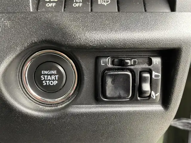 スズキ ジムニー シエラ JC 富山県 2020(令2)年 5万km ジャングルグリーン ４WD/純正ナビ（CD　DVD　bluetooth）/バックカメラ/ETC/衝突軽減ブレーキ/レーンキープ/前席シートヒーター/スマートキー/プッシュスタート/オートライト/LEDヘッドライト/フォグ/クルーズコントロール/横滑防止装置/純正マット・バイザー/保証書、取説/スペアキー