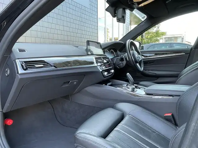 ＢＭＷ ５２３ｄ ツーリング Mスポーツ 埼玉県 2017(平29)年 5.5万km 黒 パノラマサンルーフ /ハイラインパッケージ /純正ナビ /360度カメラ /フルセグTV /ACC /LKA /パワーバックドア /パワーシート /シートヒーター /アンビエントライト /ETC /ドライブレコーダー