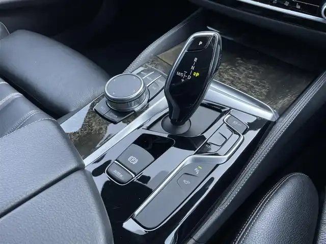 ＢＭＷ ５２３ｄ ツーリング Mスポーツ 埼玉県 2017(平29)年 5.5万km 黒 パノラマサンルーフ /ハイラインパッケージ /純正ナビ /360度カメラ /フルセグTV /ACC /LKA /パワーバックドア /パワーシート /シートヒーター /アンビエントライト /ETC /ドライブレコーダー