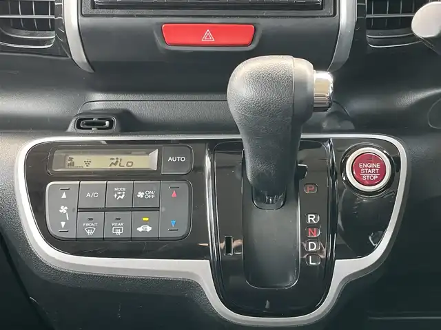 ホンダ Ｎ ＢＯＸ 2トーン カスタム SSパッケージ 奈良県 2015(平27)年 7万km プレミアムホワイトパール KENWOODナビ/（フルセグ/BT/CD/DVD）/バックカメラ/衝突軽減システム/両側パワースライドドア/横滑り防止/オートライト/電動格納ミラー/純正14インチAW/スペアキーX1