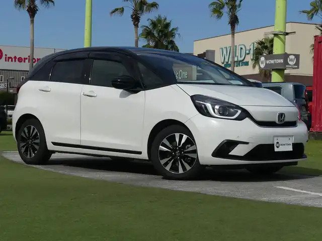 ホンダ フィット e:HEVネス 千葉県 2020(令2)年 4.5万km プラチナホワイトパール ホンダセンシング/・衝突軽減ブレーキ（CMBS）/・車線維持支援システム（LKAS）/・アダプティブクルーズコントロール（ACC）/・後方誤発進抑制機能/・誤発進抑制機能/純正SDナビ/地デジTV/【DVD/CD再生機能　Bluetooth接続】/バックカメラ/ドライブレコーダー（前後撮影）/ETC/LEDヘッドライト/ウインカーミラー/コーナーセンサー/純正15インチアルミホイル/サイド/カーテンエアバッグ/Honda スマートキー