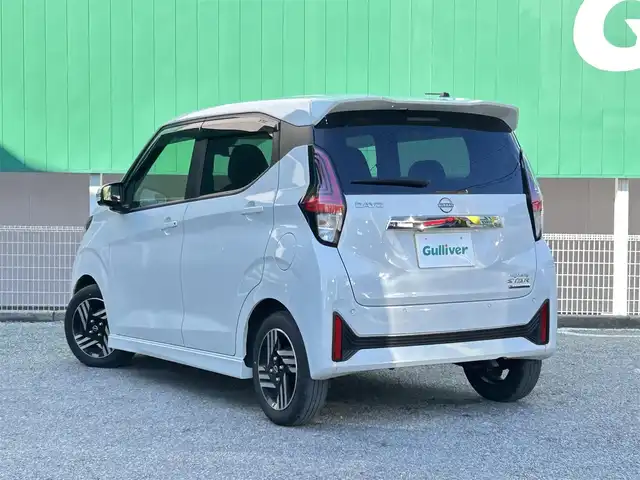 日産 デイズ ハイウェイスターX 千葉県 2024(令6)年 2.5万km ホワイトパール ９インチ純正ディスプレイオーディオ/アラウンドビューモニター/エマージェンシーブレーキ/コーナーセンサー/スペアキー１本/ドライブレコーダー前後/シートヒーター/ステアリングヒーター　/ＥＴＣ/純正フロアマット/ドアバイザー/下回り防錆塗装済み