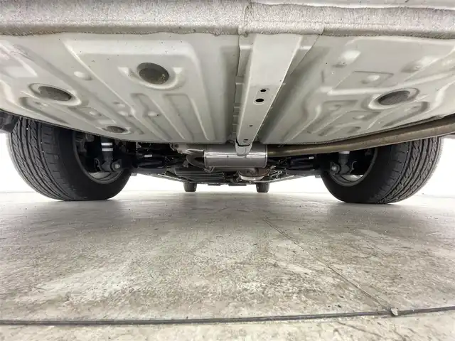 トヨタ ヴォクシー ZS 煌Ⅲ 千葉県 2020(令2)年 3.9万km ホワイトパールクリスタルシャイン 禁煙車/ワンオーナー/トヨタセーフティセンス/・レーンディパーチャーアラート/・プリクラッシュセーフティブレーキ/・クリアランスソナー/・クルーズコントロール/両側パワースライドドア/純正10インチメモリナビ/・型番：NSZN-Z68T/・CD/DVD/Bluetooth/フルセグTV/・バックカメラ/・ビルトインETC/革巻きステアリング/・ステアリングスイッチ/ハーフレザーシート/MT付きAT/左右独立エアコン/純正フロアマット/純正16インチAW/オートライト/・オートマチックハイビーム/・LEDヘッドライト/・LEDフォグランプ