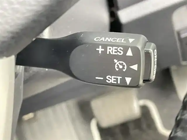 トヨタ ヴォクシー ZS 煌Ⅲ 千葉県 2020(令2)年 3.9万km ホワイトパールクリスタルシャイン 禁煙車/ワンオーナー/トヨタセーフティセンス/・レーンディパーチャーアラート/・プリクラッシュセーフティブレーキ/・クリアランスソナー/・クルーズコントロール/両側パワースライドドア/純正10インチメモリナビ/・型番：NSZN-Z68T/・CD/DVD/Bluetooth/フルセグTV/・バックカメラ/・ビルトインETC/革巻きステアリング/・ステアリングスイッチ/ハーフレザーシート/MT付きAT/左右独立エアコン/純正フロアマット/純正16インチAW/オートライト/・オートマチックハイビーム/・LEDヘッドライト/・LEDフォグランプ