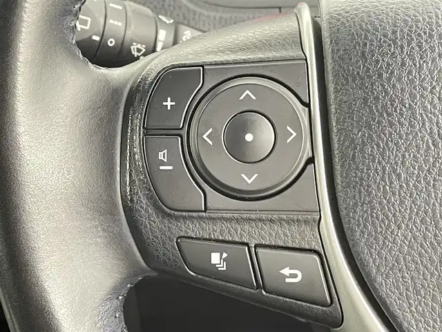 トヨタ ヴォクシー ZS 煌Ⅲ 千葉県 2020(令2)年 3.9万km ホワイトパールクリスタルシャイン 禁煙車/ワンオーナー/トヨタセーフティセンス/・レーンディパーチャーアラート/・プリクラッシュセーフティブレーキ/・クリアランスソナー/・クルーズコントロール/両側パワースライドドア/純正10インチメモリナビ/・型番：NSZN-Z68T/・CD/DVD/Bluetooth/フルセグTV/・バックカメラ/・ビルトインETC/革巻きステアリング/・ステアリングスイッチ/ハーフレザーシート/MT付きAT/左右独立エアコン/純正フロアマット/純正16インチAW/オートライト/・オートマチックハイビーム/・LEDヘッドライト/・LEDフォグランプ