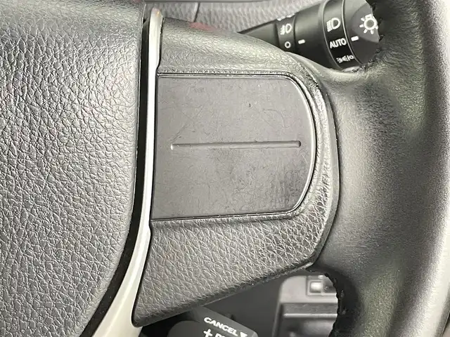 トヨタ ヴォクシー ZS 煌Ⅲ 千葉県 2020(令2)年 3.9万km ホワイトパールクリスタルシャイン 禁煙車/ワンオーナー/トヨタセーフティセンス/・レーンディパーチャーアラート/・プリクラッシュセーフティブレーキ/・クリアランスソナー/・クルーズコントロール/両側パワースライドドア/純正10インチメモリナビ/・型番：NSZN-Z68T/・CD/DVD/Bluetooth/フルセグTV/・バックカメラ/・ビルトインETC/革巻きステアリング/・ステアリングスイッチ/ハーフレザーシート/MT付きAT/左右独立エアコン/純正フロアマット/純正16インチAW/オートライト/・オートマチックハイビーム/・LEDヘッドライト/・LEDフォグランプ