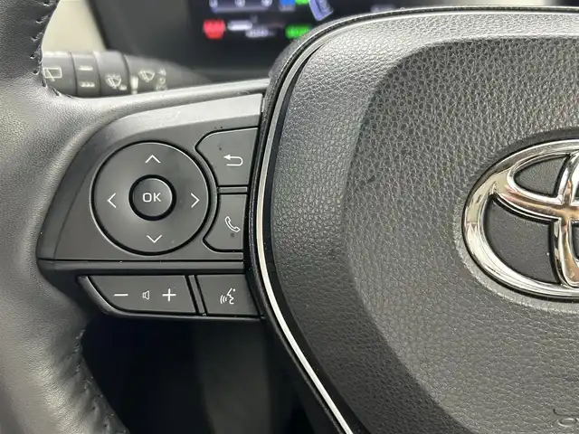 トヨタ ＲＡＶ４ ハイブリッド アドベンチャー 熊本県 2022(令4)年 4.1万km アティチュードブラックマイカ 禁煙車　/４WD/サンルーフ/ボンネットマーカー/純正１０．５インチナビ（ＡｐｐｌＣａｒＰｌａｙ・ＡｎｄｒｏｉｄＡｕｔｏ・ＢＴ・フルセグ・ＵＳＢ）/パノラミックビュモニター/社外前後ドライブレコーダー　/ＥＴＣ２．０　/前後クリアランスソナー　/レーダークルーズコントロール/レーンキープアシスト/プリクラッシュセーフティ/ブラインドスポットモニター/リアクロストラフィックアラート/駐車時支援パーキングサポートシステム/ロードサインアシスト/ダウンヒルアシスト/横滑り防止/前席シートヒーター/前席エアーシート/ステアリングヒーター/運転席パワーシート/100V充電/純正フロアマット/純正19インチAW/オートライト/オートマチックハイビーム/LEDヘッドライト/フォグライト/スマートキー/プッシュスタート/スペアキー1本