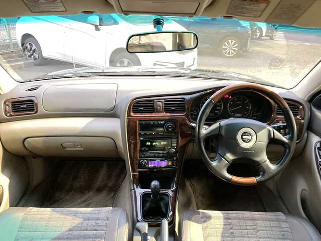 スバル レガシィ ランカスター 神奈川県 1999(平11)年 8万km ダークグリーンマイカ/ウォームグレーオパール ワンオーナー/ハーフレザーシート/MOMO革ウッドコンビステアリング/タワーバー/ウッド調パネル/純正オーディオ/キーレスキー/スペアキー/保証書/取扱説明書