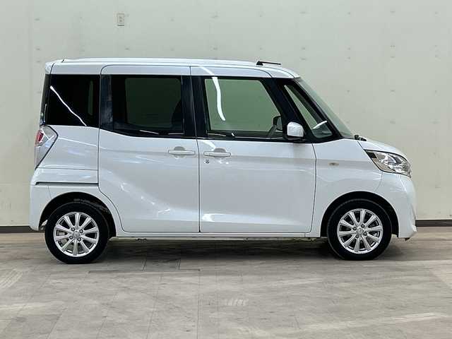 日産 デイズ ルークス S 道央・札幌 2014(平26)年 6.6万km ホワイトパール ４ＷＤ//ワンオーナー//リモコンキー//冬タイヤ付き//社外14インチＡＷ//ＡＢＳ//両側スライドドア//社外オーディオ