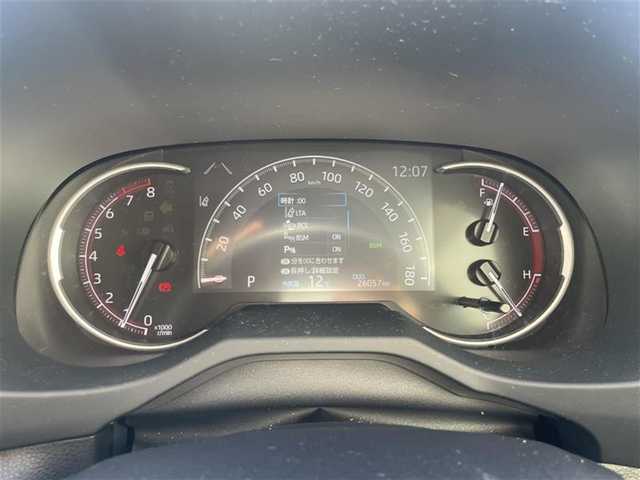 トヨタ ＲＡＶ４ G 群馬県 2022(令4)年 2.6万km ホワイトパールクリスタルシャイン モデリスタエアロ/サンルーフ/ダイナミックトルクコントロール4WD/セーフティセンス/・プリクラッシュセーフティ/・レーダークルーズコントロール/・ロードサインアシスト/・ドライバー異常時対応システム/・横断歩行者検知機能/・緊急時操舵支援/・レーントレーシングアシストポート/・オートマチックハイビーム/・カーブ速度抑制機能/・低速時加速抑制機能/パーキングサポートブレーキ/ブラインドスポットモニター/パワーバックドア/LEDヘッドライト/合皮シート/パワーシート/シートヒーター/エアシート/シートメモリー/取扱説明書/保証書/スペアキー