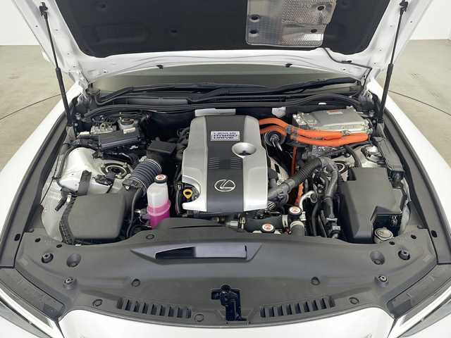 レクサス ＩＳ 300h 栃木県 2021(令3)年 2.3万km ソニッククォーツ 純正ナビ/(AM/FM/CD/DVD/Bluetooth/SD)/パノラミックビューモニター/ブラインドスポットモニター/レーダークルーズコントロール/パワーバックドア/前席シートヒーター/オートマチックハイビーム/ＥＴＣ/前後ドライブレコーダー/パワーシート/パドルシフト