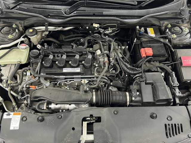 ホンダ シビック ハッチバック ホンダセンシング 宮城県 2018(平30)年 7.6万km クリスタルブラックパール ホンダセンシング/・衝突軽減ブレーキ/・レーンキープアシスト/・アダプティブクルーズコントロール/・オートハイビーム/サイドエアロ/純正7インチナビ/・CD.DVD.SD.BT.USB/フルセグTV/バックモニター/前席シートヒーター/革調シートカバー/パドルシフト/ステアリングスイッチ/ビルトインETC/LEDヘッドライト/LEDフォグランプ/シーケンシャルランプ/横滑り防止装置/ECONスイッチ/純正18インチAW