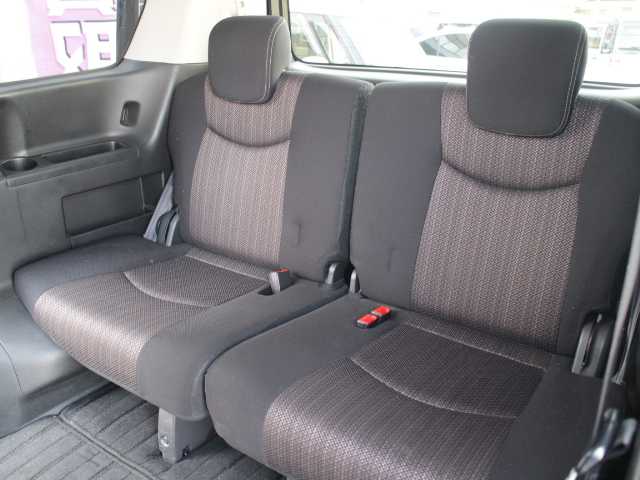 日産 セレナ ハイウェイS G Sハイブリッド 千葉県 2014(平26)年 6.1万km 茶 純正ナビ/AM/FM/Ｂｌｕｅｔｏｏｔｈ/ＣＤ/ＤＶＤ再生/後席フリップダウンモニター/両側パワースライドドア/ＥＴＣ/レーンキープアシスト/HIDヘッドライト/フォグランプ/オートライト/スマートキー/スペアキー（スマートキー）/ウインカーミラー /取扱説明書/保証書