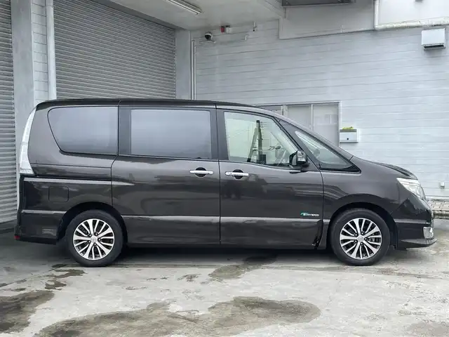 日産 セレナ ハイウェイS G Sハイブリッド 茨城県 2014(平26)年 6.1万km タイガーアイブラウン (株)IDOMが運営する【じしゃロン水戸店】の自社ローン専用車両になりますこちらは現金またはオートローンご利用時の価格です。自社ローンご希望の方は別途その旨お申付け下さい/純正ナビ/両側パワースライドドア/ＥＴＣ/HIDヘッドライト/スマートキー/スペアキー