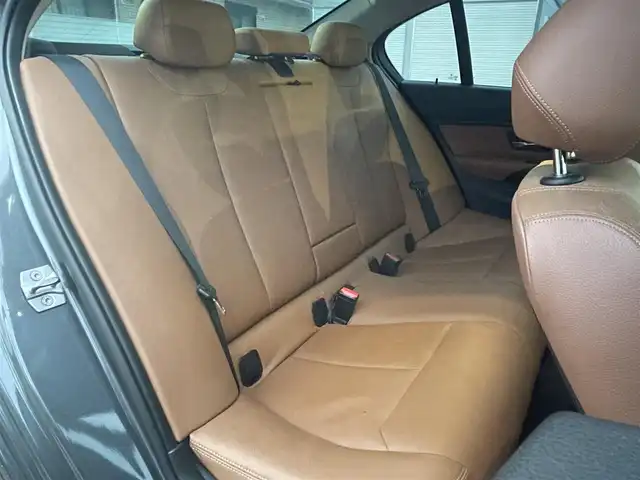 ＢＭＷ ３２０ｄ ラグジュアリー 静岡県 2015(平27)年 10.1万km ミネラルグレー インテリジェントセーフティ /衝突軽減ブレーキ車線逸脱警告/アクティブクルーズコントロール/ブラウンレザーシート シートヒーター /前席パワーシート/コンフォートアクセス/リヤガラスフィルム施工/レインセンサー /ミラー一体型ETC