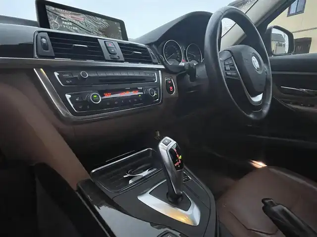 ＢＭＷ ３２０ｄ ラグジュアリー 静岡県 2015(平27)年 10.1万km ミネラルグレー インテリジェントセーフティ /衝突軽減ブレーキ車線逸脱警告/アクティブクルーズコントロール/ブラウンレザーシート シートヒーター /前席パワーシート/コンフォートアクセス/リヤガラスフィルム施工/レインセンサー /ミラー一体型ETC
