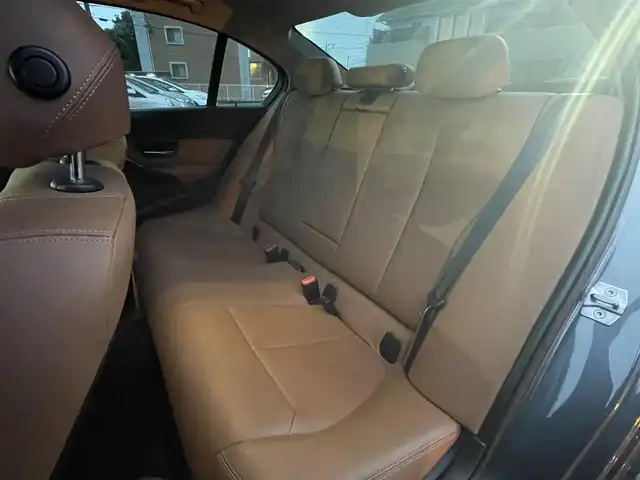 ＢＭＷ ３２０ｄ ラグジュアリー 静岡県 2015(平27)年 10.1万km ミネラルグレー インテリジェントセーフティ /衝突軽減ブレーキ車線逸脱警告/アクティブクルーズコントロール/ブラウンレザーシート シートヒーター /前席パワーシート/コンフォートアクセス/リヤガラスフィルム施工/レインセンサー /ミラー一体型ETC