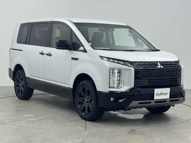 三菱 デリカＤ：５ シャモニー 愛知県 2025(令7)年 0.1万km未満 ホワイトダイヤモンド 登録済み未使用車/CHAMONIX (8人)　/4WD/ALPINE11インチナビ/（CD/DVD/BT/フルセグ）/ALPIE12.8インチリアモニター/HDMI/電動リアゲート/全方位カメラ装着車両/アイドリングストップ/衝突軽減システム/車線逸脱抑制/アダプティブククルーズコントロール/運転席パワーシート/前席シートヒーター/ステアリングヒーター/両側パワースライドドア/純正AW/スペアキー