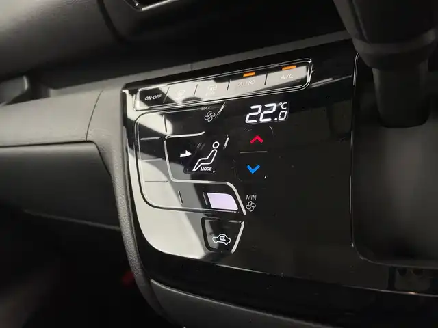 日産 ルークス HWS Gターボ アーバンクロム プロパイロットED 宮城県 2023(令5)年 1.4万km ホワイトパール ストラーダフローティング１０型ナビ　/プロパイロット　/両側オートスライドドア　/ハンズフリーオートスライドドア/アラウンドビューモニター　/防水シート　/エマージェンシーブレーキ　/車線逸脱警報　/リアパーキングソナー /ＬＥＤヘッドライト　/オートハイビーム/フォグランプ　/ＥＴＣ　/電動パーキングブレーキ　/オートホールド機能/純正15インチAW/禁煙
