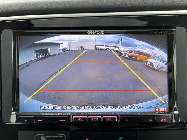 三菱 アウトランダー ＰＨＥＶ G セーフティパッケージ 道北・旭川 2013(平25)年 8.3万km シルキーホワイト ワンオーナー/e-Assist/　レーダークルーズコントロール・衝突軽減ブレーキ/　前後誤発進抑制機能・レーンチェンジアシスト/　LDW・制限速度表示機能/社外ＳＤナビ/　フルセグ・ＤＶＤ・ＣＤ・USB/サンルーフ/バックカメラ/ハーフレザーシート/前席シートヒーター/パドルシフト/ステアリングリモコン/キセノンヘッドライト/新車時保証書・取説/スペアキー