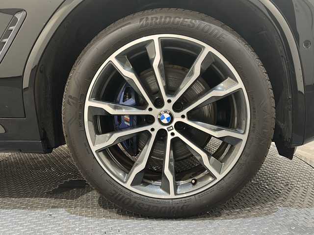ＢＭＷ Ｘ４ xDrive 30i Mスポーツ 新潟県 2018(平30)年 4.6万km サファイアブラックP ドライビングアシストプラス/・ACC/アクティブクルーズコントロール/・レーンディパーチャーウォーニング/・レーンチェンジウォーニング/・衝突回避/被害軽減ブレーキ/パーキングアシストプラス/・パーク・ディスタンス・コントロール/・パーキング・アシスト/・360°カメラ/BMWライブコクピット/・HDDナビゲーション/CD/DVD/Bluetooth/USB/AUX/フルセグTV/レザーシート/フロントパワーシート（運転席メモリー付）/全席シートヒーター/フロントベンチレーション/フロント電動ランバーサポート/ヘッドアップディスプレイ/パドルシフト/ワイヤレスチャージング/ドライブレコーダー/GPSレーダー/オートマチックテールゲート/純正20インチAW/ドアバイザー
