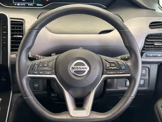 日産 セレナ ハイウェイスター V 埼玉県 2020(令2)年 3万km ブリリアントホワイトパール プロパイロット/純正10インチナビ/ CD/DVD/BT/フルセグ/全方位カメラ/両側パワースライドドア/レーダークルーズコントロール/レーンキープアシスト/LEDヘッドライト/純正16インチアルミホイール/デジタルインナーミラー/ETC/スマートキー/禁煙車