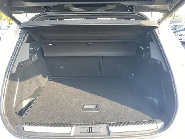 ＤＳオートモビル ＤＳ７ クロスバック グランシック ブルーHDi 福岡県 2020(令2)年 6万km パール ・サンルーフ/・アクティブクルーズコントロール/・純正メモリーナビ/USB/Bluetooth/iPod/AppleCarPlay/・全方位カメラ/・黒革シート/シートヒーター/・社外前後ドライブレコーダー/・フルセグ/・社外ETC/・純正20AW/・プッシュスタート/・パーキングアシスト/・アイドリングストップ/・スマートキー/・スペアキー/・パワーシート/・レーンキープアシスト/・オートライト/・LEDライト/・ワイヤレス充電/・保証書/・取扱説明書