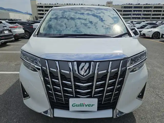 トヨタ アルファード X 香川県 2019(平31)年 4.6万km ホワイトパールクリスタルシャイン 〇社外９インチナビ/〇フルセグTV/〇Bluetooth/〇バックカメラ/〇ビルトインETC/〇ドライブレコーダー/〇パワースライドドア（両側）/○セーフティセンス/・プリクラッシュセーフティ/・ロードサインアシスト/・レーダークルーズコントロール/・レーントレーシングアシスト/・オートマチックハイビーム/○クリアランスソナー/バックソナー/〇LEDヘッドランプ/〇オートライト/〇フォグランプ/〇純正16インチアルミ/〇革巻きステアリングホイール/〇前後左右独立温度調整オートエアコン/〇スマートエントリー/〇禁煙車