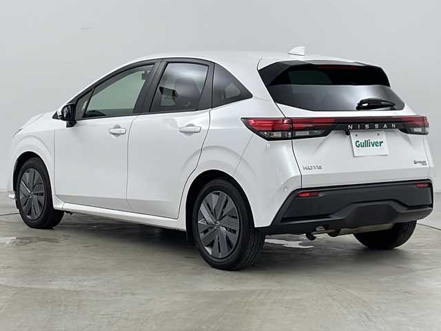 日産 ノート X FOUR 道央・札幌 2022(令4)年 4.2万km ピュアホワイトパール ・4WD/・寒冷地仕様/・社外ナビ&CD&BT/・エマージェンシーブレーキ/・速度標識表示機能/・標識検知支援機能/・車線逸脱警報機能/・バックカメラ/・シートヒーター/・ドアミラーヒーター/・ステアリングヒーター/・ステアリングスイッチ/・社外ドライブレコーダー/・オートマチックハイビーム/・オートライト/・ビルトインETC/・スマートキー
