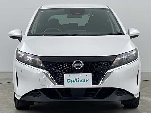 日産 ノート X FOUR 道央・札幌 2022(令4)年 4.2万km ピュアホワイトパール ・4WD/・寒冷地仕様/・社外ナビ&CD&BT/・エマージェンシーブレーキ/・速度標識表示機能/・標識検知支援機能/・車線逸脱警報機能/・バックカメラ/・シートヒーター/・ドアミラーヒーター/・ステアリングヒーター/・ステアリングスイッチ/・社外ドライブレコーダー/・オートマチックハイビーム/・オートライト/・ビルトインETC/・スマートキー