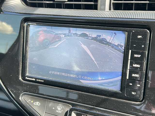 トヨタ アクア 岐阜県 2018(平30)年 4.7万km ダークブルーマイカ 登録時46095km/純正ナビ/ETC/Bluetooth/USB入力端子/バックカメラ/フルセグテレビ/ドライブレコーダー/純正フロアマット/純正アルミホイール