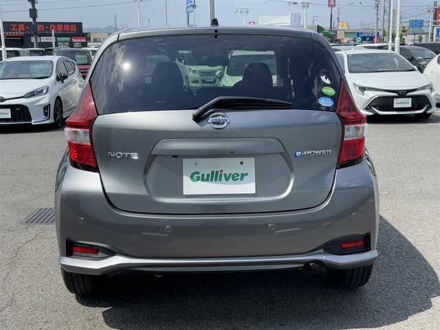 日産 ノート e－パワー B 徳島県 2020(令2)年 1.8万km ダークメタルグレー carrozzeria7インチナビ　AVIC-RZ003/（AM/FM/BT/iPod/USB/SD）/バックカメラ/全周囲カメラ/デジタルインナーミラー/ETC/クリアランスソナー/踏み間違い衝突防止アシスト/プッシュスタート/スマートキー/スペアキー