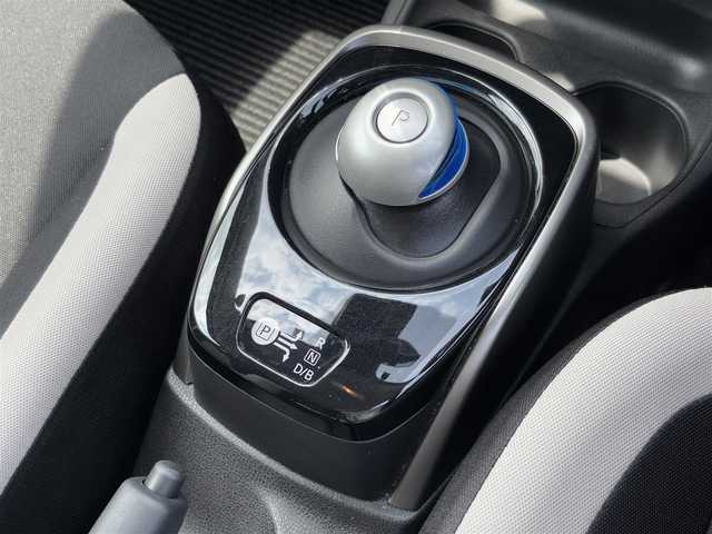 日産 ノート e－パワー B 徳島県 2020(令2)年 1.8万km ダークメタルグレー carrozzeria7インチナビ　AVIC-RZ003/（AM/FM/BT/iPod/USB/SD）/バックカメラ/全周囲カメラ/デジタルインナーミラー/ETC/クリアランスソナー/踏み間違い衝突防止アシスト/プッシュスタート/スマートキー/スペアキー