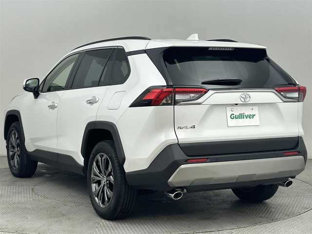 トヨタ ＲＡＶ４ G 道央・札幌 2025(令7)年 0.3万km プラチナホワイトパールマイカ ・４WD/・ワンオーナー/・純正メモリナビ/・BT/USB/フルセグ/・アラウンドビューモニター/・ナビ連動型ビルトインETC2.0/・純正前方ドライブレコーダー/・トヨタセーフティセンス/・レーダークルーズコントロール/・レーンキープアシスト/・ブラインドスポットモニター/・PKSB/・前後コーナーセンサー/・LEDヘッドライト/・オートライト/・オートマチックハイビーム/・フロントフォグランプ/・レザーシート/・前席シートヒーター・エアシート/・D席パワーシート/・シートメモリー/・パワーバックドア/・社外フロアマット/・プッシュスタート/・スマートキー（スペアキー）