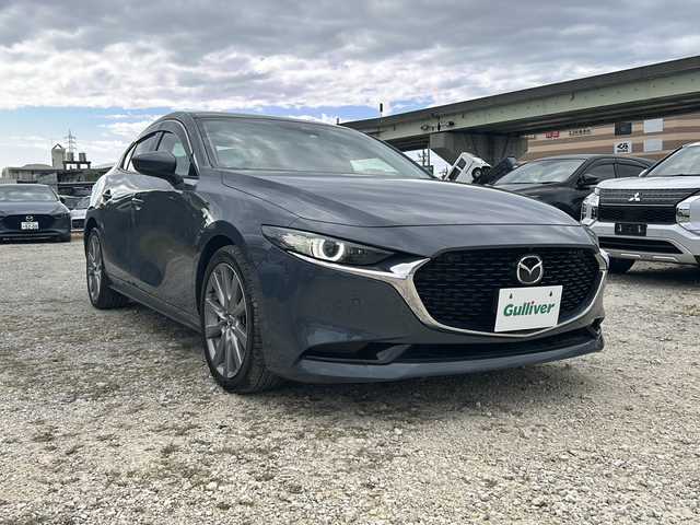 マツダ マツダ３セダン XD プロアクティブ ツーリングS 沖縄県 2022(令4)年 4.2万km ポリメタルグレーM 純正ナビ/（ＡＭ／ＦＭ／ＢＴ／ＣＤ／ＤＶＤ）　/フルセグＴＶ　/衝突軽減装置　/全方位カメラ　/ドライブレコーダー　/ＥＴＣ　/追従クルーズコントロール　/シートヒーターＤ／Ｎ席　/パワーシートＤ席　/コーナーセンサー