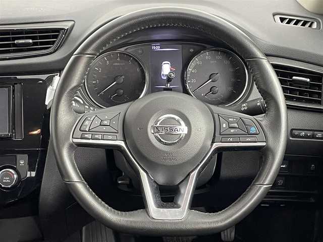 日産 エクストレイル 20Xi 道央・札幌 2018(平30)年 6.4万km ブリリアントホワイトパール ・4WD/・寒冷地仕様/・社外SDナビ/・CD/DVD/SD/BT/iPod/ワンセグ/・アラウンドビューモニター/・ビルトインETC/・プロパイロット/・エマージェンシーブレーキ/・クリアランスソナー/・横滑り防止装置/・ダウンヒルアシストコントロール/・アイドリングストップ/・撥水カプロンシート/・電動リアゲート/・ステアリングスイッチ/・電動格納ウィンカーミラー/・LEDヘッドライト/・オートライト/・フォグライト/・ドアバイザー/・純正１８インチAW/・スマートキー/・保証書/・取扱説明書