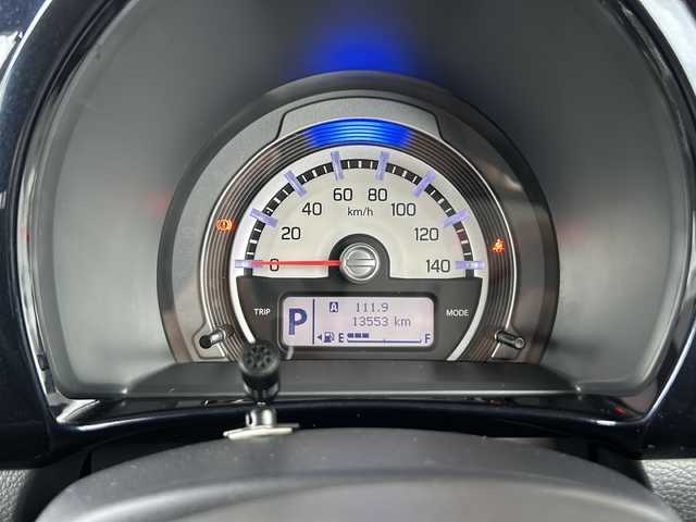 スズキ ハスラー Jスタイル Ⅲ 静岡県 2018(平30)年 1.4万km ピュアホワイトパール/ブラック2トーン 社外メモリナビ/・CD/・DVD/・フルセグTV/・Bluetooth/・USB/・AM/・FM/主要装備/・プリクラッシュセーフティー/・レーンキープ/・横滑り防止装置/・全方位カメラ/・シートヒーターD+N/・ハーフレザーシート/・ドラレコ前/・ETC/・ステアリングリモコン/・HIDヘッドライト/・フォグランプ/・純正フロアマット/・純正アルミホイール/・スマートキー/・プッシュスタート