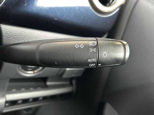 スズキ ハスラー Jスタイル Ⅲ 静岡県 2018(平30)年 1.4万km ピュアホワイトパール/ブラック2トーン 社外メモリナビ/・CD/・DVD/・フルセグTV/・Bluetooth/・USB/・AM/・FM/主要装備/・プリクラッシュセーフティー/・レーンキープ/・横滑り防止装置/・全方位カメラ/・シートヒーターD+N/・ハーフレザーシート/・ドラレコ前/・ETC/・ステアリングリモコン/・HIDヘッドライト/・フォグランプ/・純正フロアマット/・純正アルミホイール/・スマートキー/・プッシュスタート