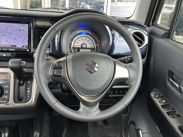スズキ ハスラー Jスタイル Ⅲ 静岡県 2018(平30)年 1.4万km ピュアホワイトパール/ブラック2トーン 社外メモリナビ/・CD/・DVD/・フルセグTV/・Bluetooth/・USB/・AM/・FM/主要装備/・プリクラッシュセーフティー/・レーンキープ/・横滑り防止装置/・全方位カメラ/・シートヒーターD+N/・ハーフレザーシート/・ドラレコ前/・ETC/・ステアリングリモコン/・HIDヘッドライト/・フォグランプ/・純正フロアマット/・純正アルミホイール/・スマートキー/・プッシュスタート